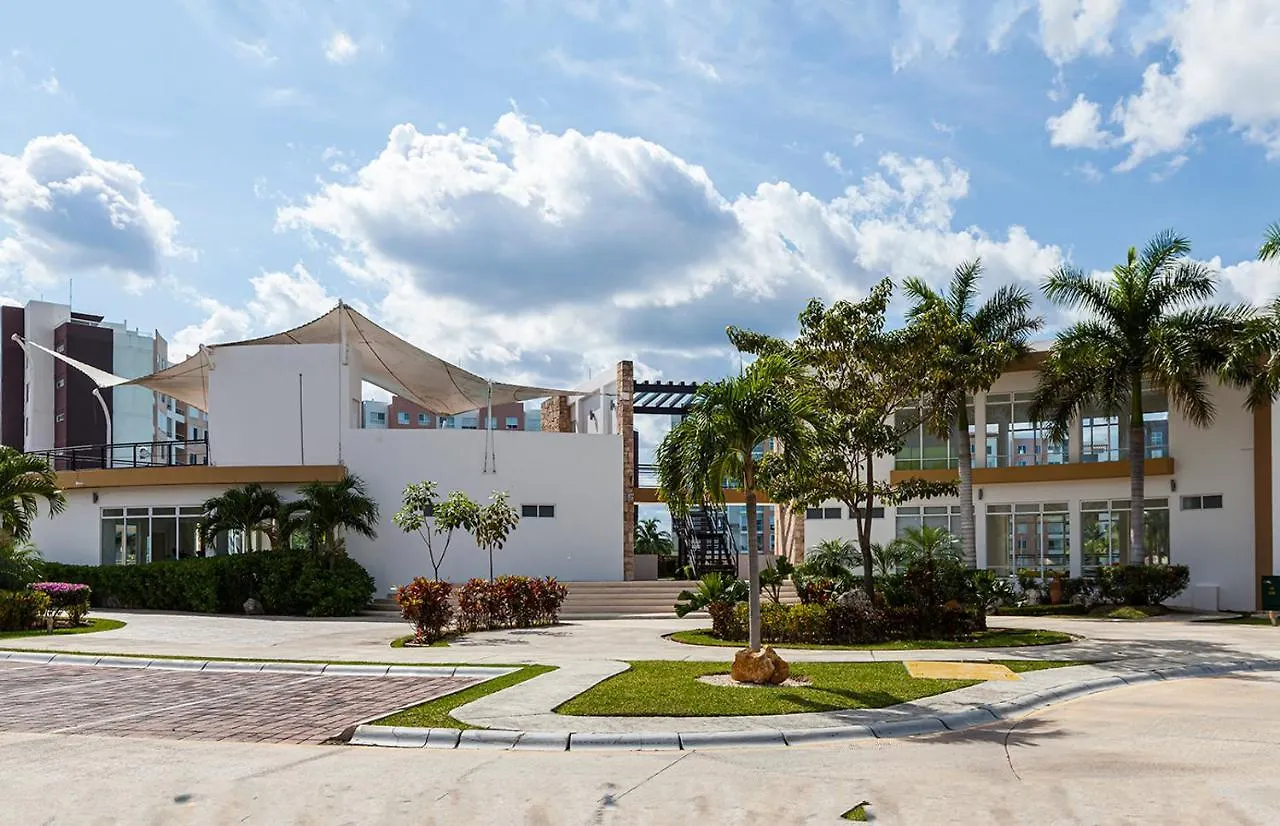 Departamento 'Hozanek' En Dream Lagoons Cancun Apartment