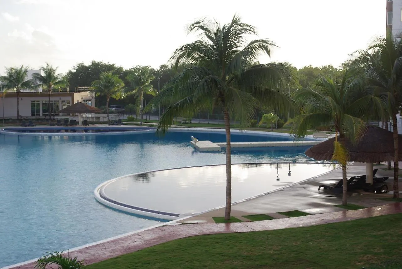 Departamento 'Hozanek' En Dream Lagoons Cancun Apartment