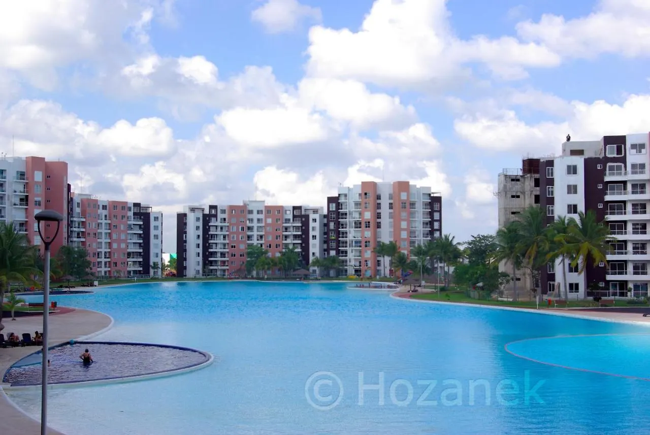 Departamento 'Hozanek' En Dream Lagoons Cancun Apartment
